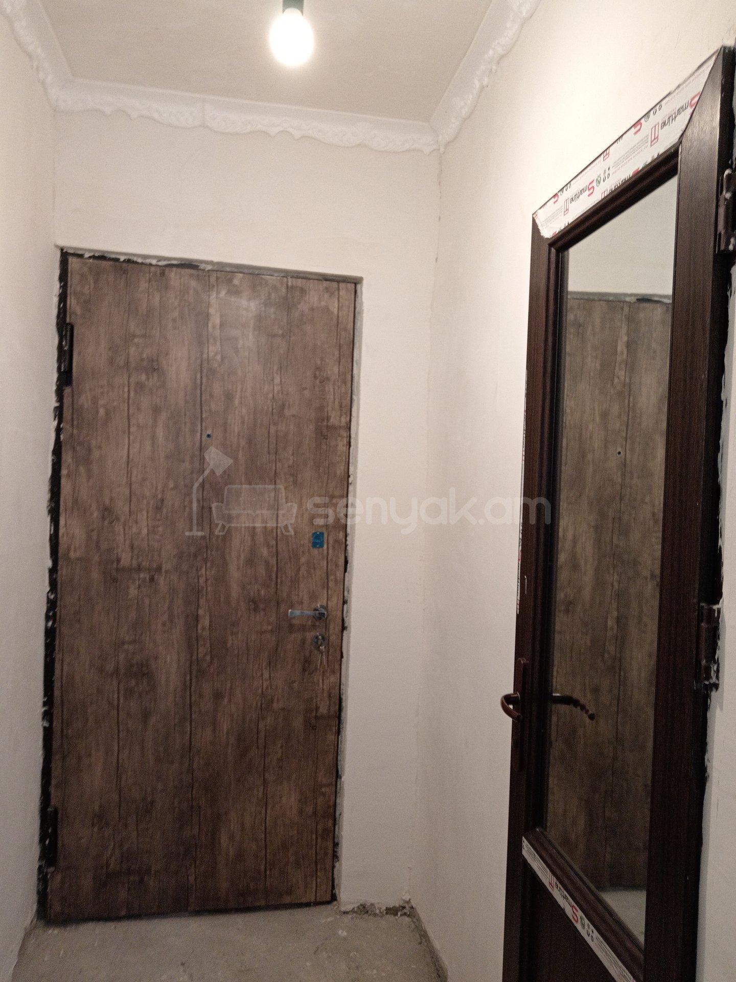 2 Սենյականոց Բնակարան Քարե Շենքում, 40քմ, 1/4 հարկ, Կապիտալ Վերանորոգված