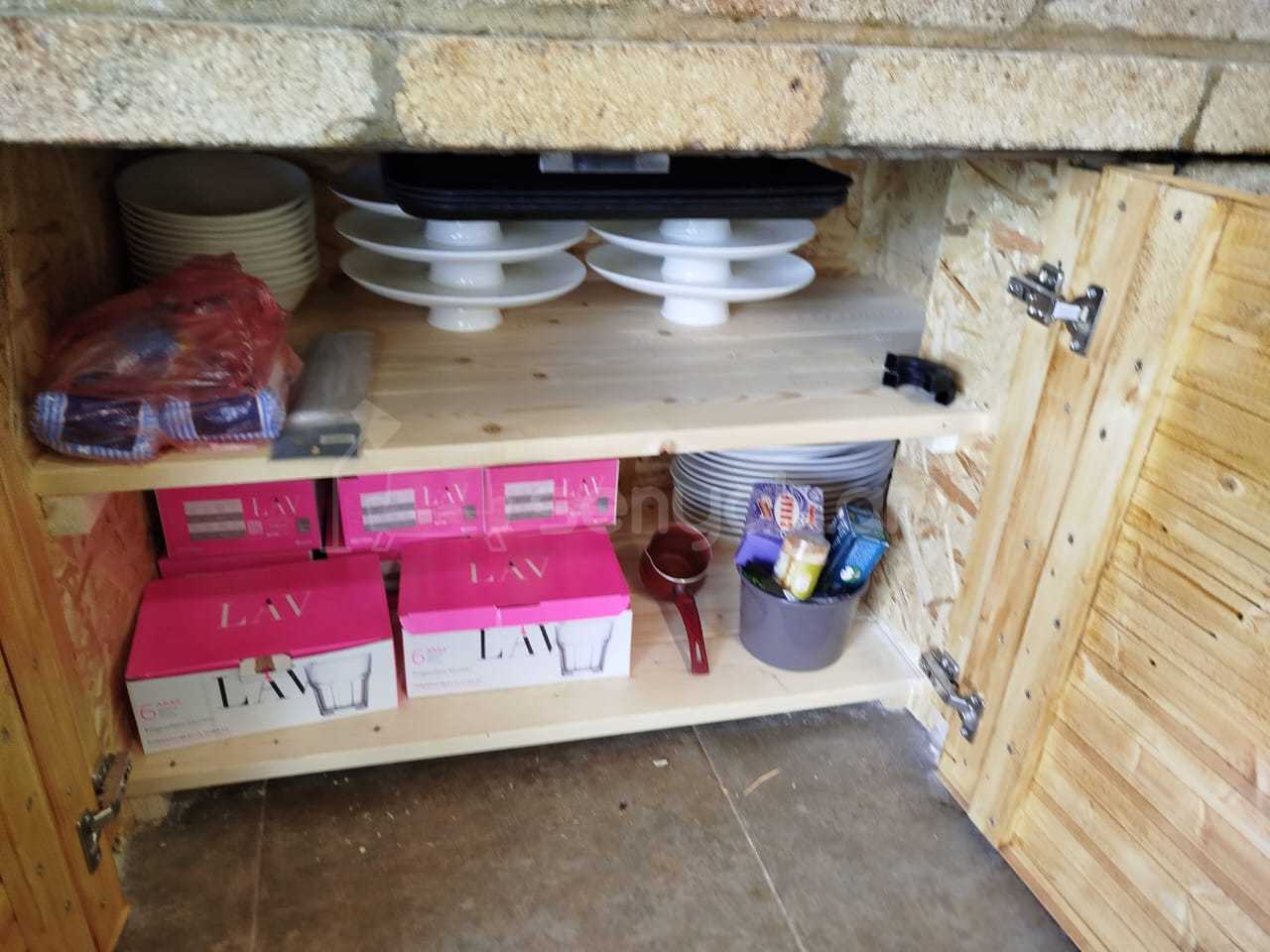 3 Սենյականոց Ամառանոց, 100քմ, Լողավազանով