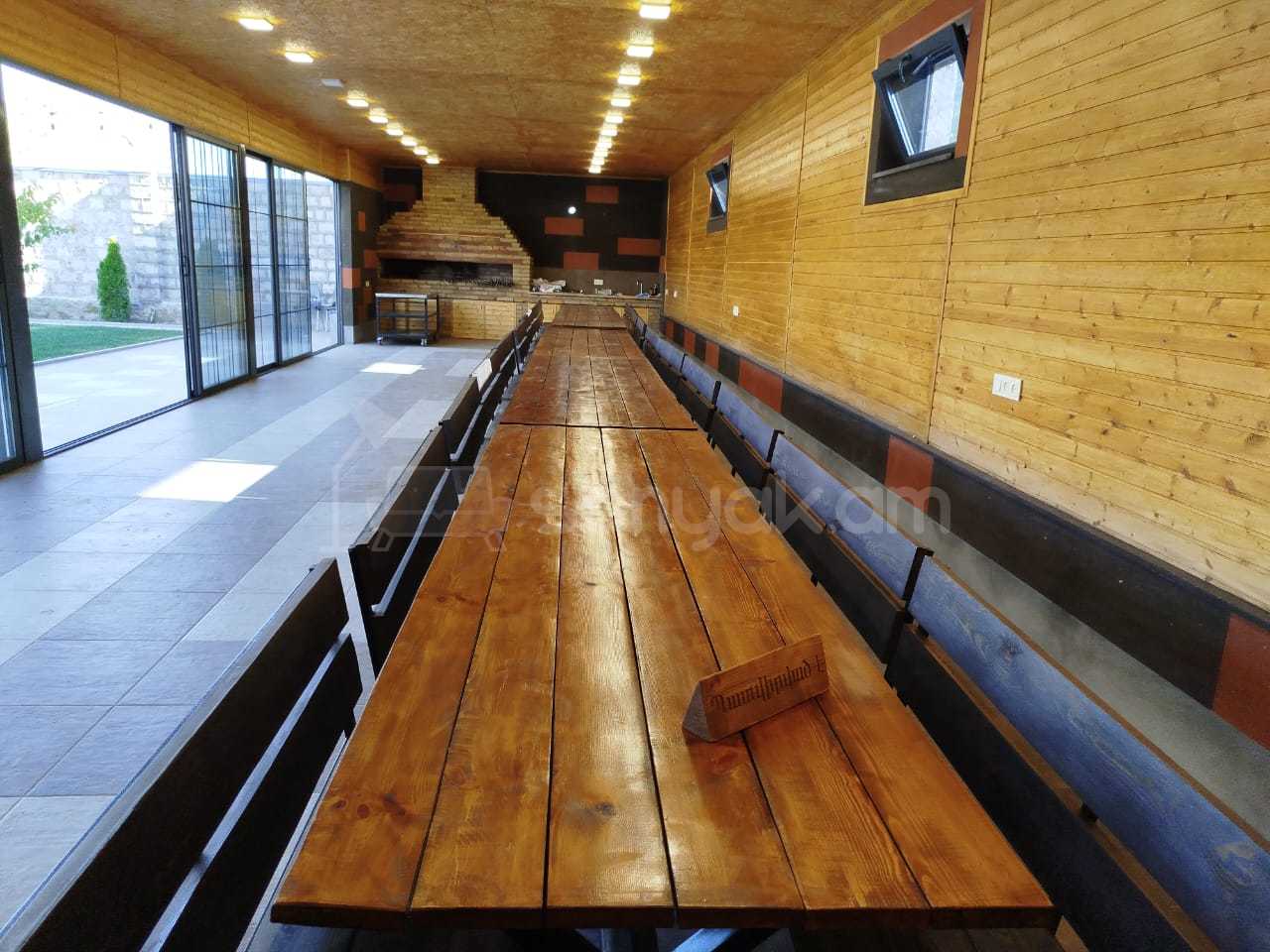 3 Սենյականոց Ամառանոց, 100քմ, Լողավազանով