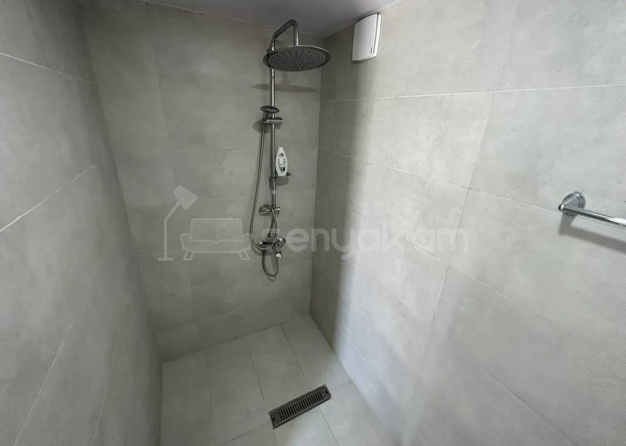 4 Սենյականոց Շքեղ Առանձնատուն, 200քմ, Լողավազանով
