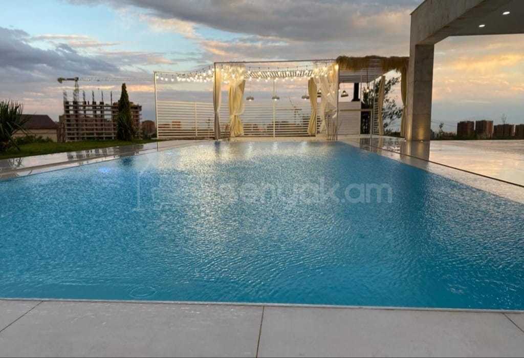 5 Սենյականոց Շքեղ Առանձնատուն, 300քմ, Լողավազանով