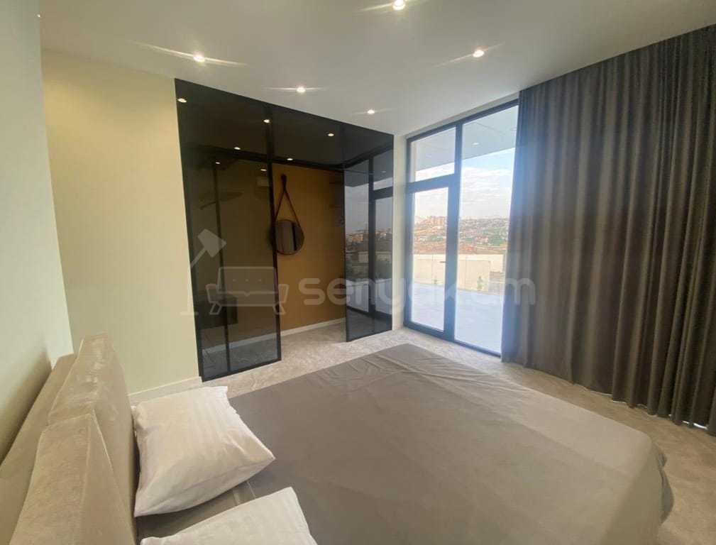 5 Սենյականոց Շքեղ Առանձնատուն, 300քմ, Լողավազանով