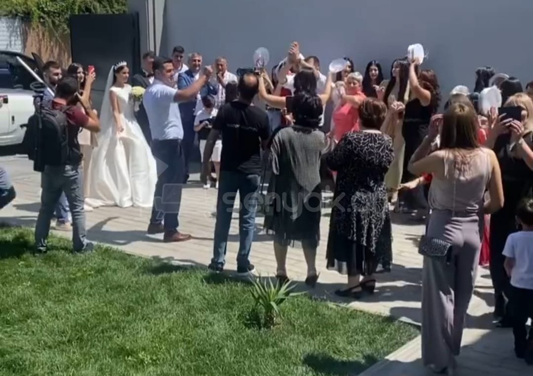 5 Սենյականոց Շքեղ Առանձնատուն, 300քմ, Լողավազանով