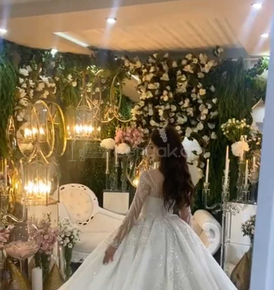 5 Սենյականոց Շքեղ Առանձնատուն, 300քմ, Լողավազանով