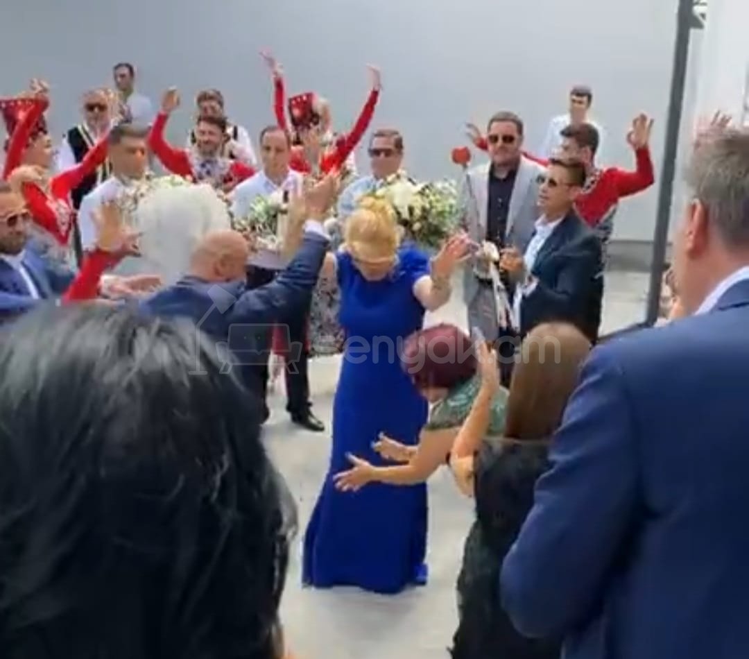 5 Սենյականոց Շքեղ Առանձնատուն, 300քմ, Լողավազանով