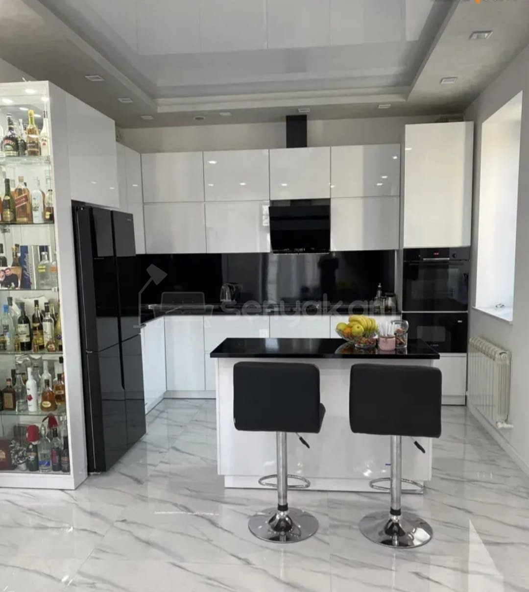 5 Սենյականոց Շքեղ Առանձնատուն, 300քմ, Լողավազանով