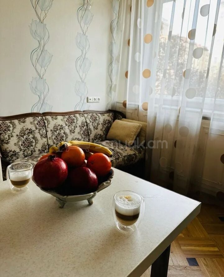 1 Սենյականոց Բնակարան, 43քմ, 5/9 հարկ, Կապիտալ Վերանորոգված, Կահավորված