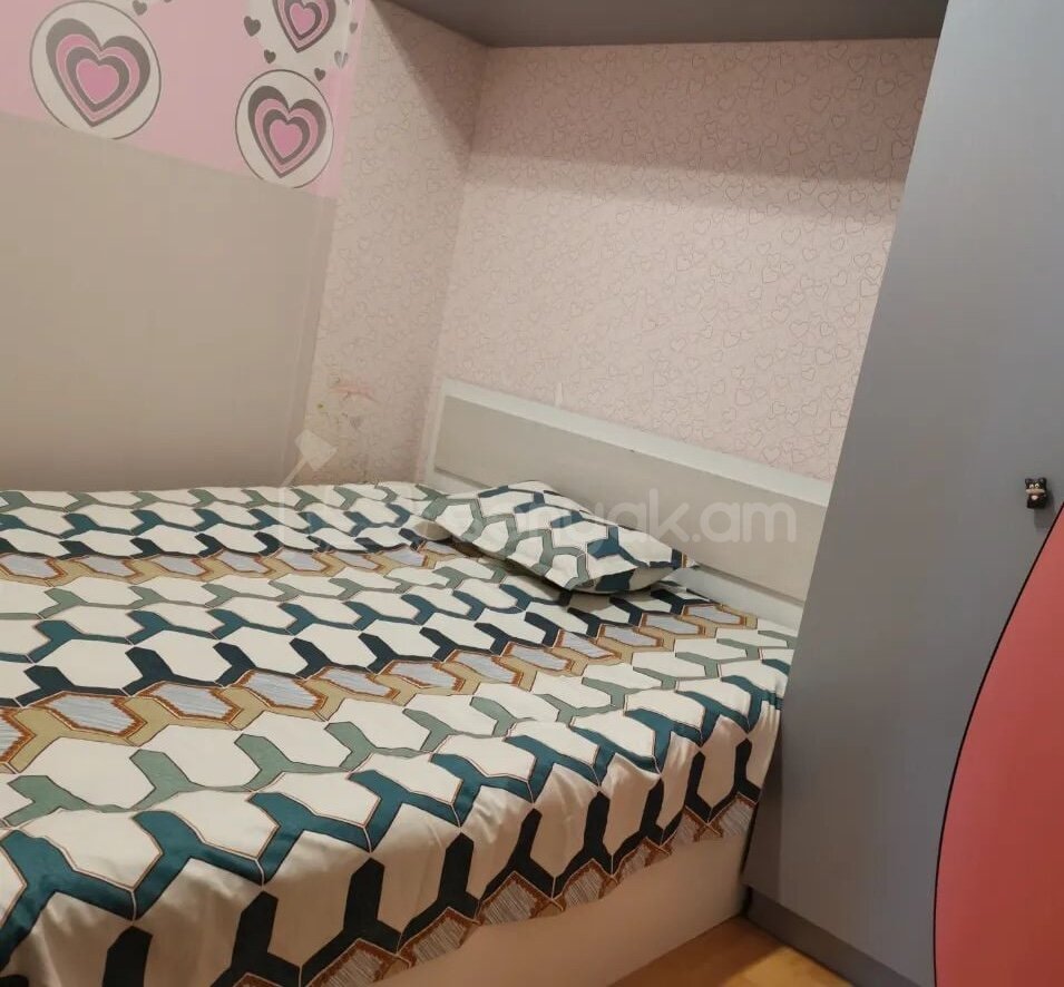 3 Սենյականոց Բնակարան, 60քմ, 9/15 հարկ, Կապիտալ Վերանորոգված, Կահավորված