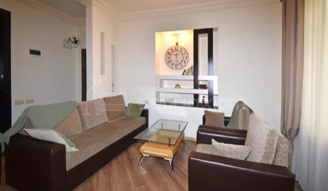 2 Սենյականոց Բնակարան Քարե Շենքում, 62քմ, 3/5 հարկ, Դիզայներական Վերանորոգված, Կահավորված, Արևկող