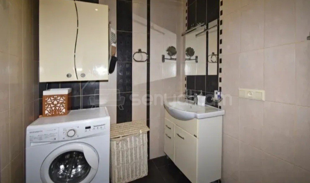 2 Սենյականոց Բնակարան Քարե Շենքում, 62քմ, 3/5 հարկ, Դիզայներական Վերանորոգված, Կահավորված, Արևկող