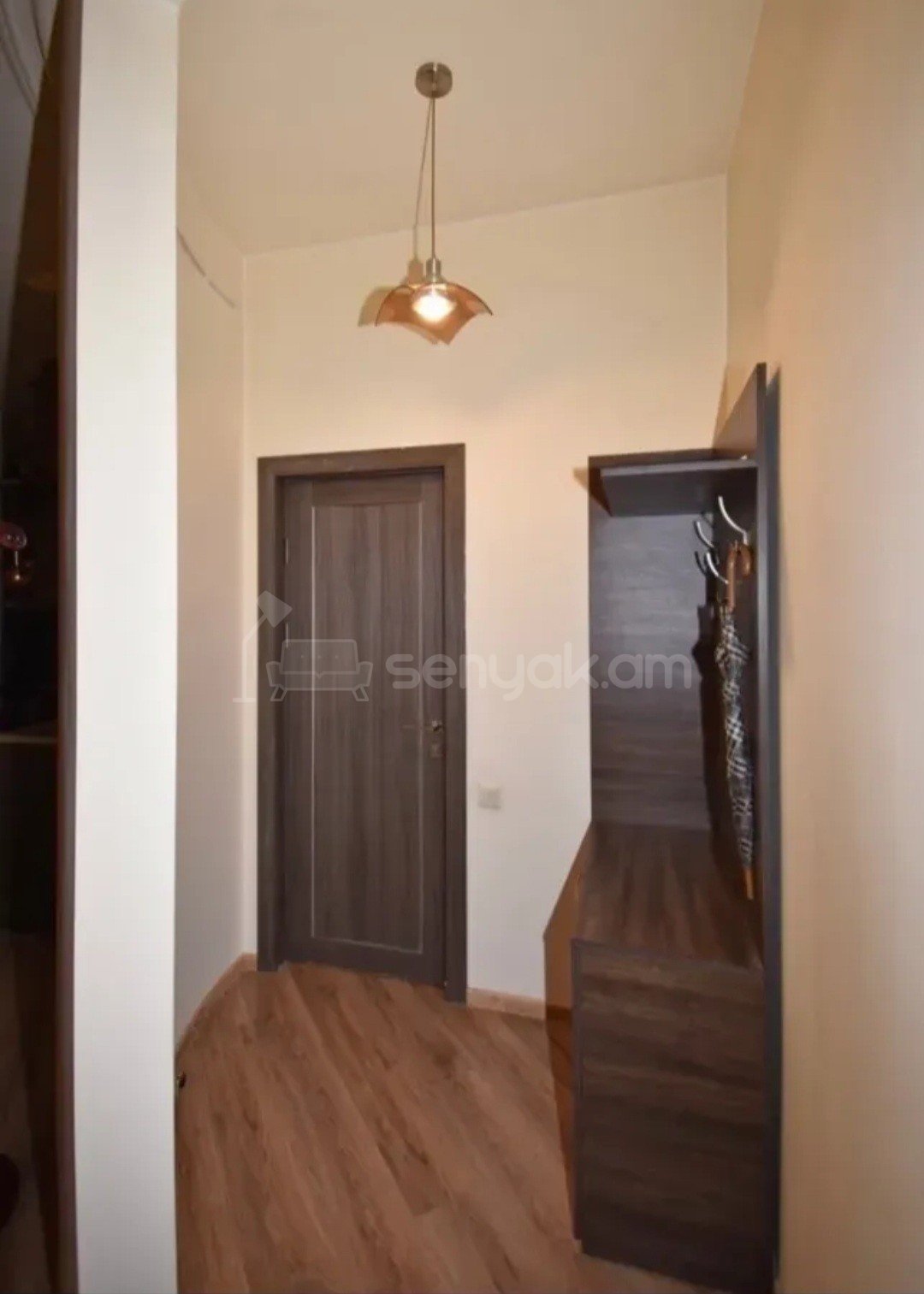 2 Սենյականոց Բնակարան Քարե Շենքում, 62քմ, 3/5 հարկ, Դիզայներական Վերանորոգված, Կահավորված, Արևկող