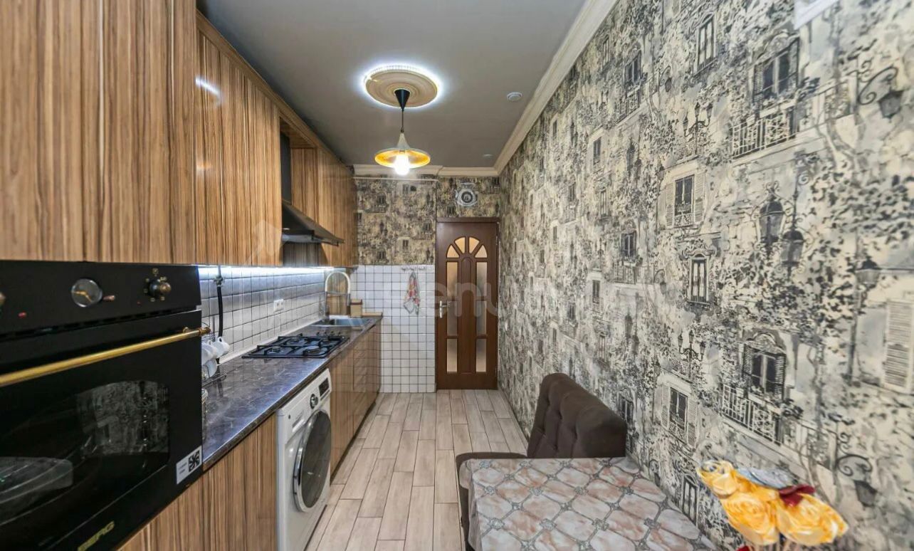 3 Սենյականոց Բնակարան, 65քմ, 8/9 հարկ, Կապիտալ Վերանորոգված