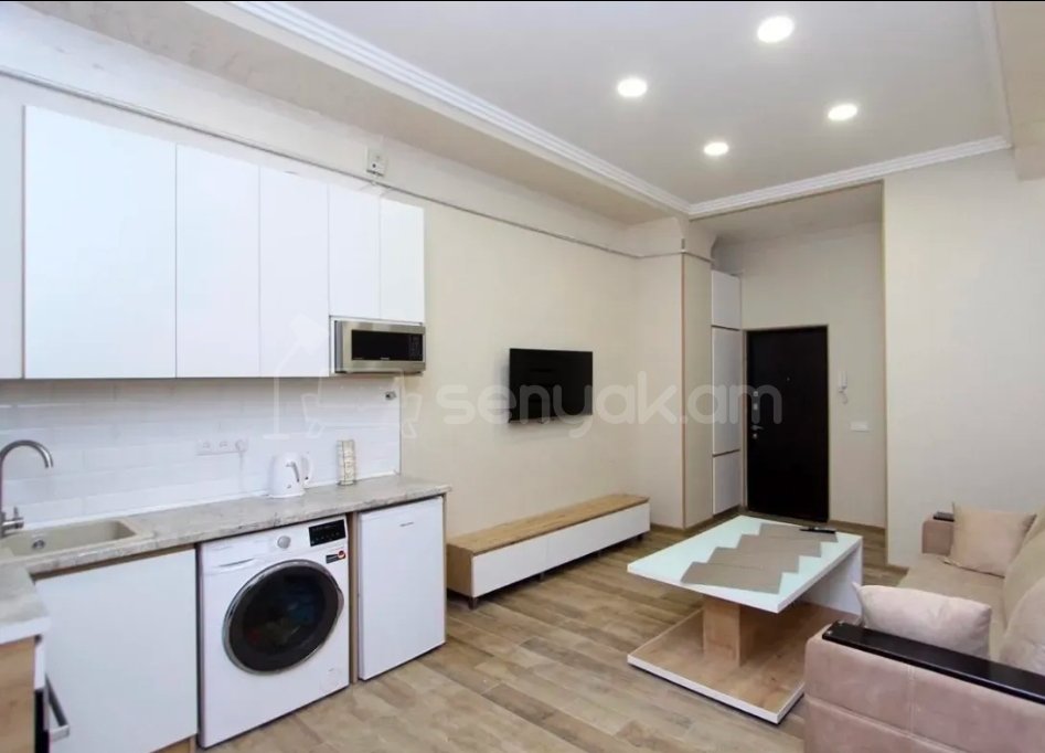 2 Սենյականոց Բնակարան Քարե Շենքում, 39քմ, 2/5 հարկ, Կապիտալ Վերանորոգված