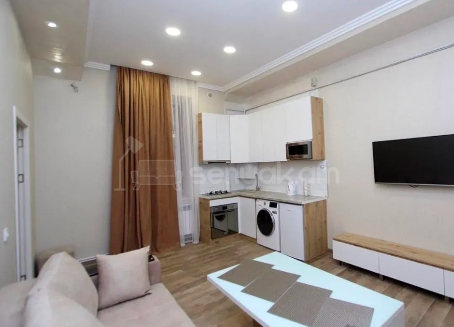 2 Սենյականոց Բնակարան Քարե Շենքում, 39քմ, 2/5 հարկ, Կապիտալ Վերանորոգված