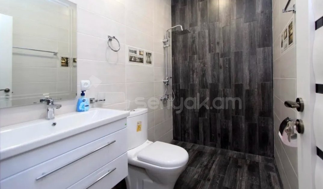 2 Սենյականոց Բնակարան Քարե Շենքում, 39քմ, 2/5 հարկ, Կապիտալ Վերանորոգված