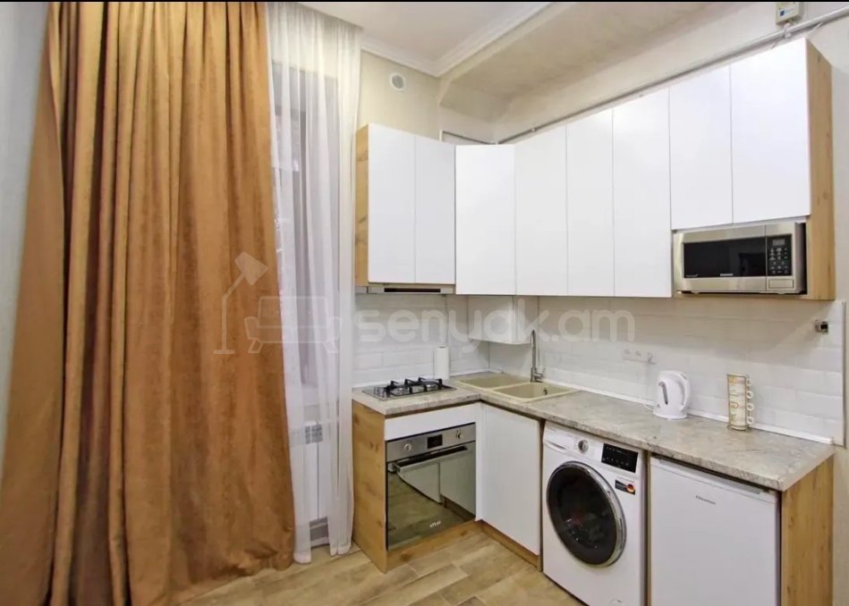 2 Սենյականոց Բնակարան Քարե Շենքում, 39քմ, 2/5 հարկ, Կապիտալ Վերանորոգված