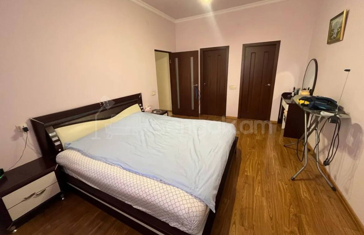 3 Սենյականոց Բնակարան Նորակառույցում, 101քմ, 9/14 հարկ, Կապիտալ Վերանորոգված