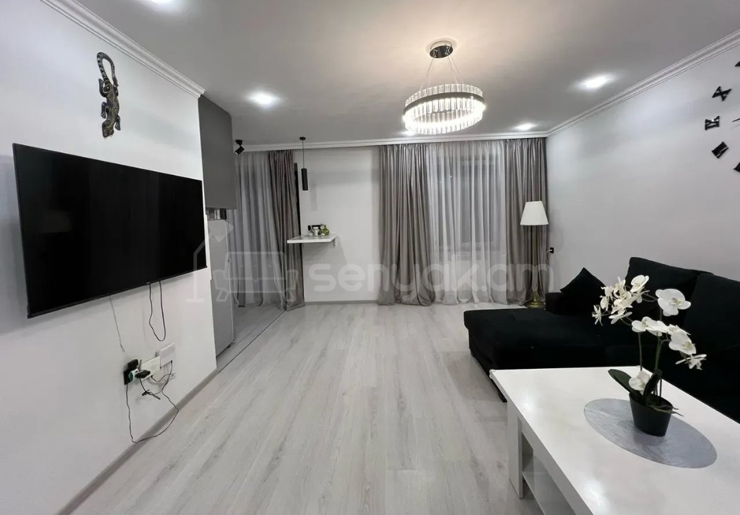 2 Սենյականոց Բնակարան Քարե Շենքում, 54քմ, 5/5 հարկ, Կապիտալ Վերանորոգված