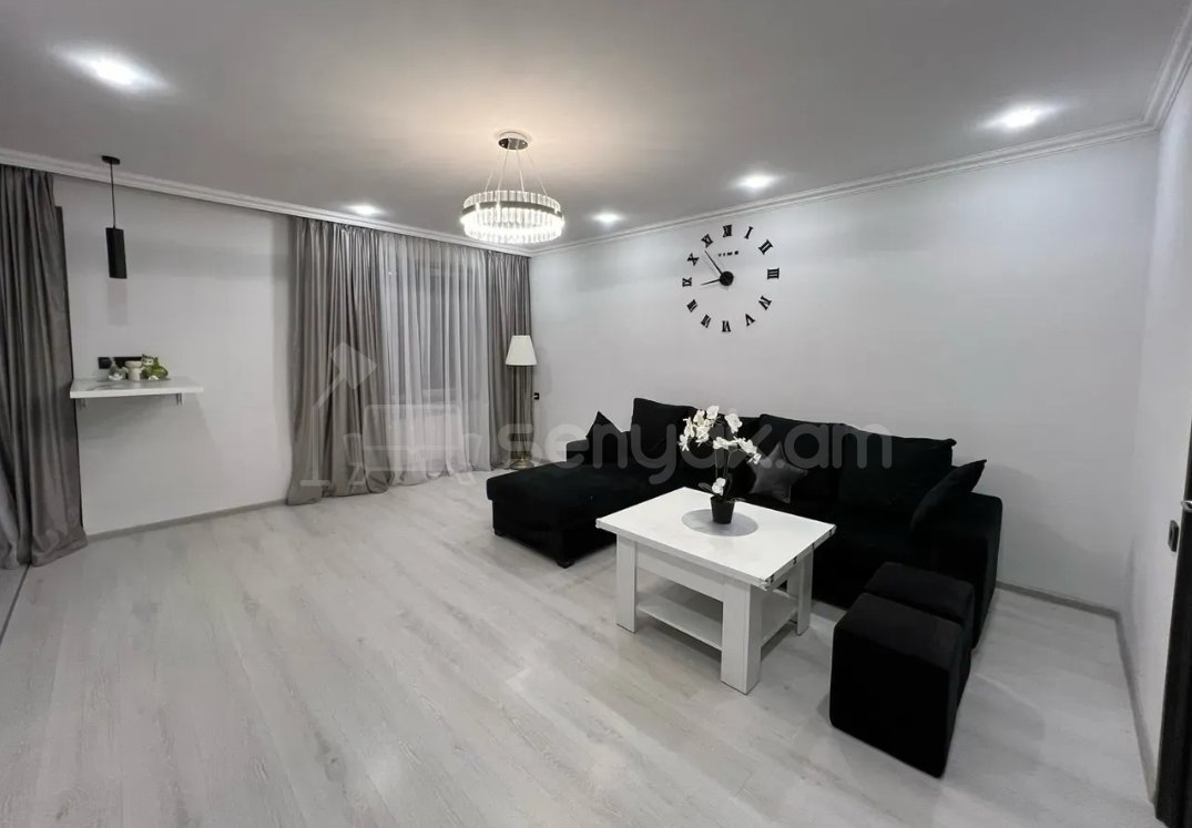 2 Սենյականոց Բնակարան Քարե Շենքում, 54քմ, 5/5 հարկ, Կապիտալ Վերանորոգված