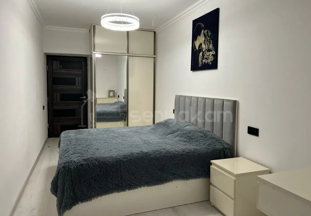 2 Սենյականոց Բնակարան Քարե Շենքում, 54քմ, 5/5 հարկ, Կապիտալ Վերանորոգված