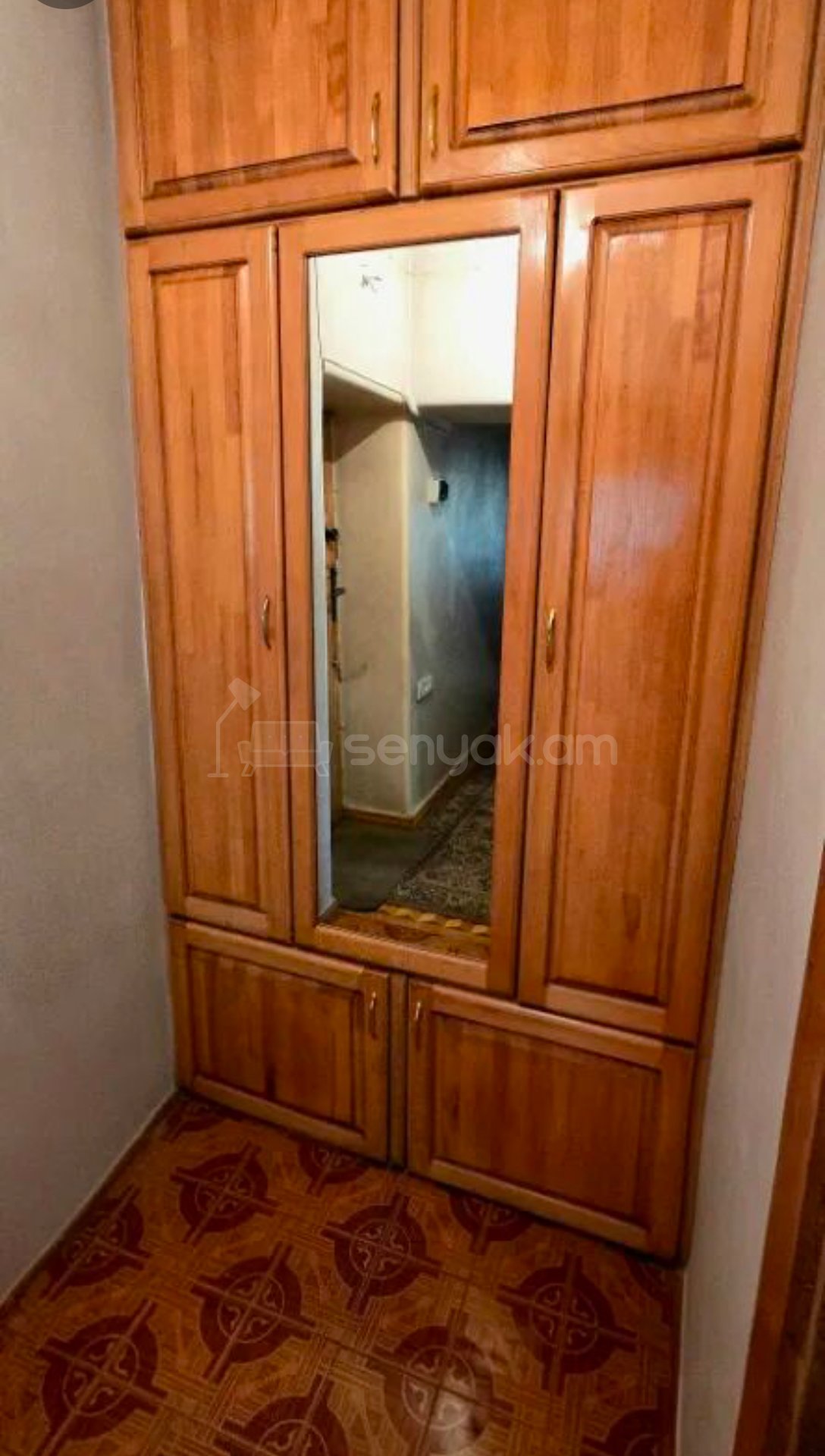 4 Սենյականոց Բնակարան Քարե Շենքում, 134քմ, 3/5 հարկ, Նորմալ Վիճակում