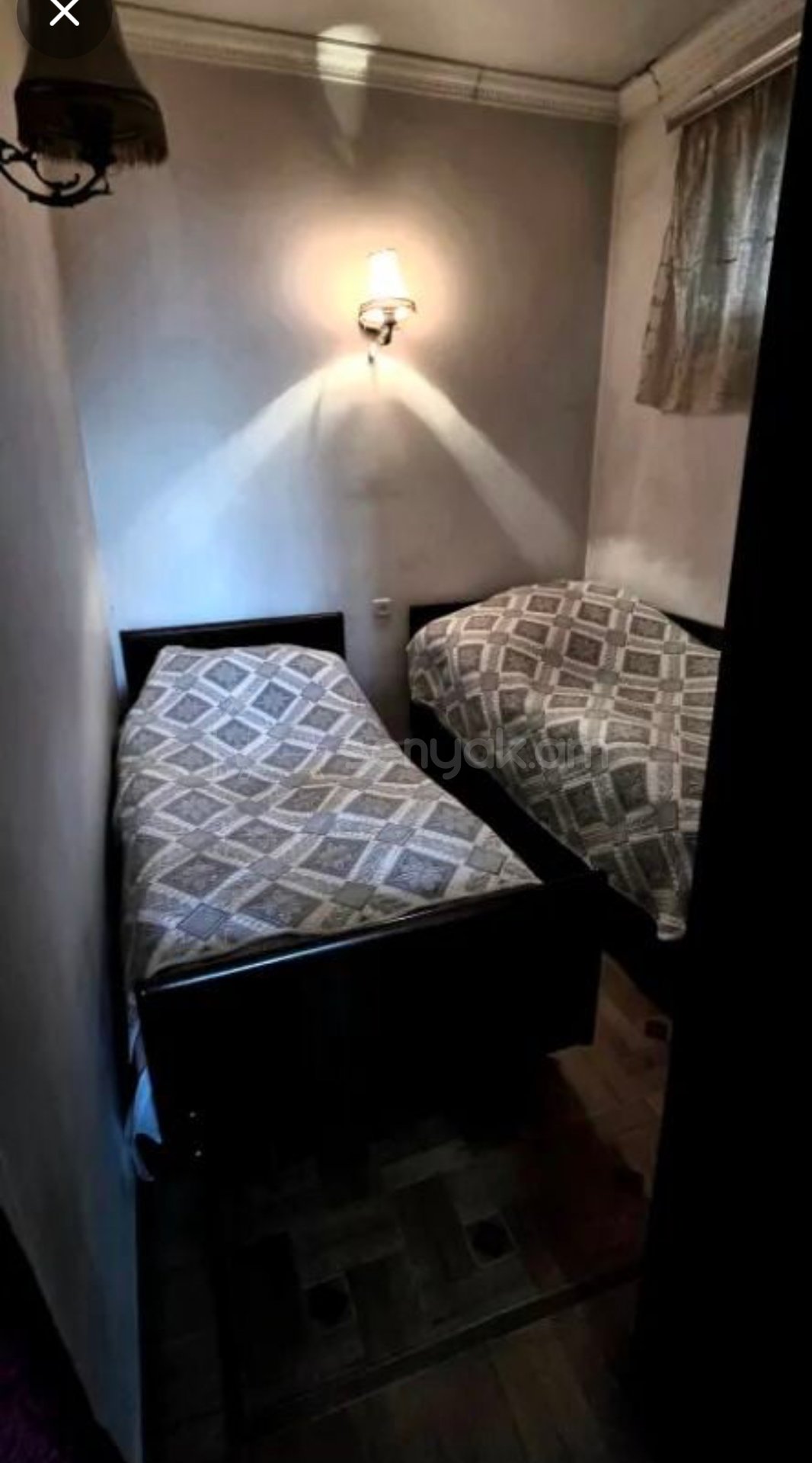 4 Սենյականոց Բնակարան Քարե Շենքում, 134քմ, 3/5 հարկ, Նորմալ Վիճակում