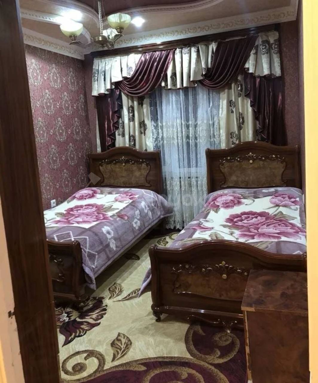 3 Սենյականոց Բնակարան Քարե Շենքում, 78քմ, 2/9 հարկ, Նորմալ Վիճակում, Կահավորված