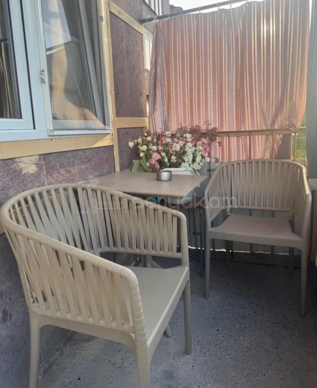 4 Սենյականոց Բնակարան Քարե Շենքում, 117քմ, 3/5 հարկ, Դիզայներական Վերանորոգված