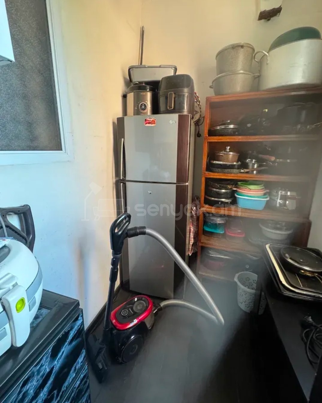 4 Սենյականոց Բնակարան Քարե Շենքում, 117քմ, 3/5 հարկ, Դիզայներական Վերանորոգված