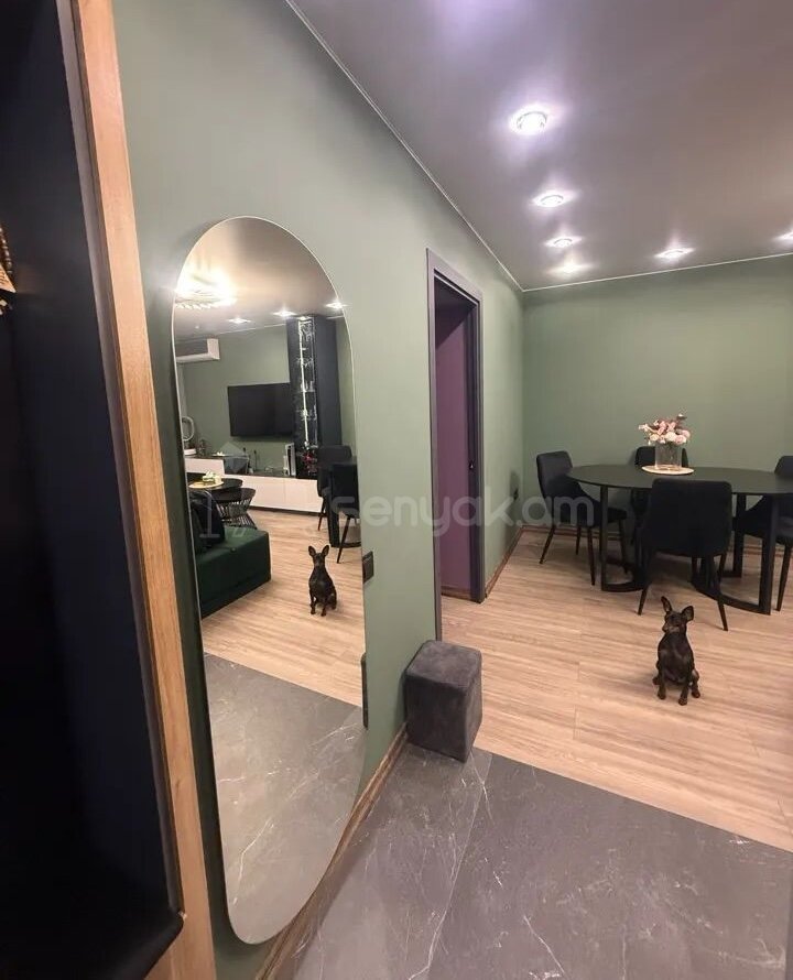 2 Սենյականոց Բնակարան Քարե Շենքում, 53քմ, 3/5 հարկ, Դիզայներական Վերանորոգված