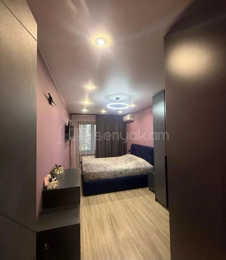 2 Սենյականոց Բնակարան Քարե Շենքում, 53քմ, 3/5 հարկ, Դիզայներական Վերանորոգված