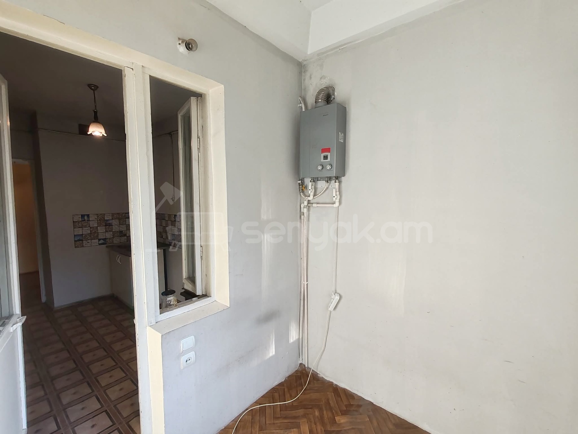 2 Սենյականոց Բնակարան, 50քմ, 3/9 հարկ, Նորմալ Վիճակում