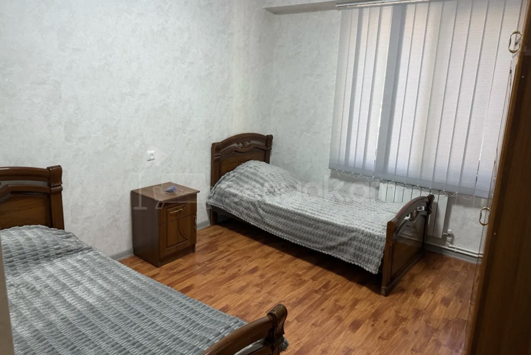 3 Սենյականոց Բնակարան Քարե Շենքում, 78քմ, 2/9 հարկ, Կապիտալ Վերանորոգված, Կահավորված