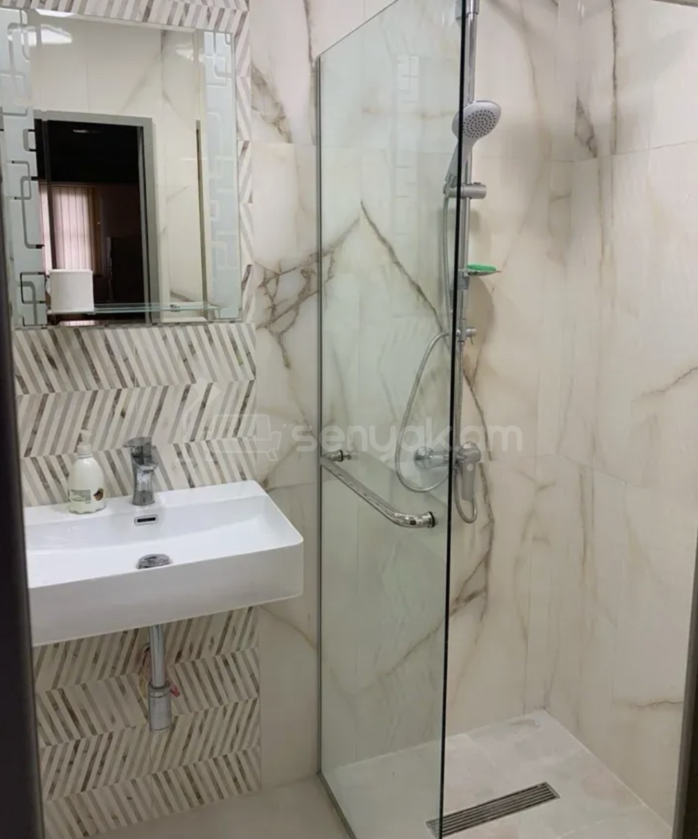 3 Սենյականոց Բնակարան Քարե Շենքում, 78քմ, 2/9 հարկ, Կապիտալ Վերանորոգված, Կահավորված