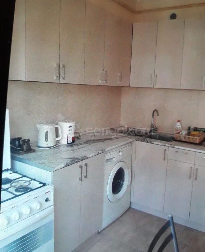 2 Սենյականոց Բնակարան, 42քմ, 2/8 հարկ, Կապիտալ Վերանորոգված, Կահավորված