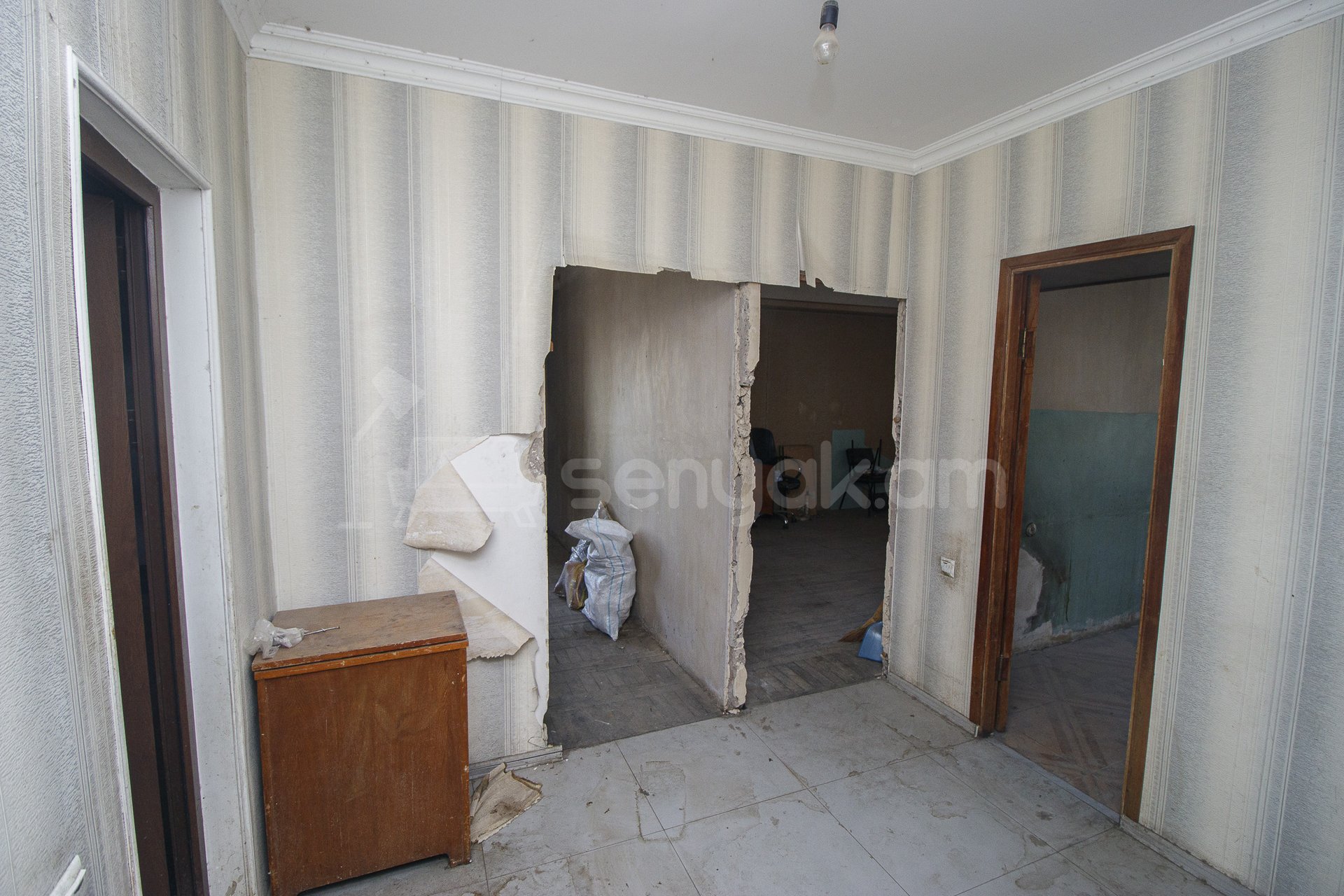 2 Սենյականոց Բնակարան, 65քմ, 8/16 հարկ, Պետական Վիճակում