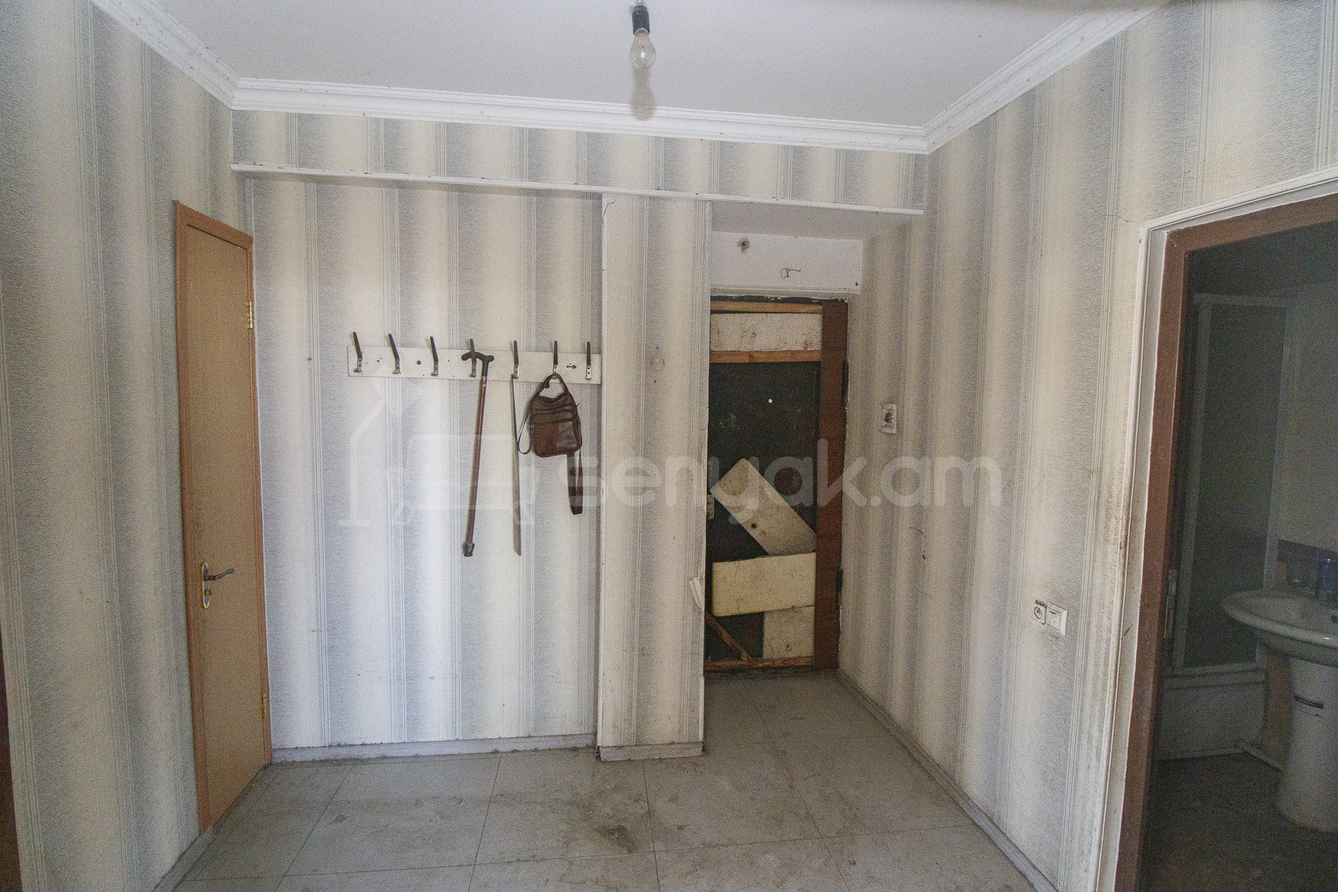 2 Սենյականոց Բնակարան, 65քմ, 8/16 հարկ, Պետական Վիճակում