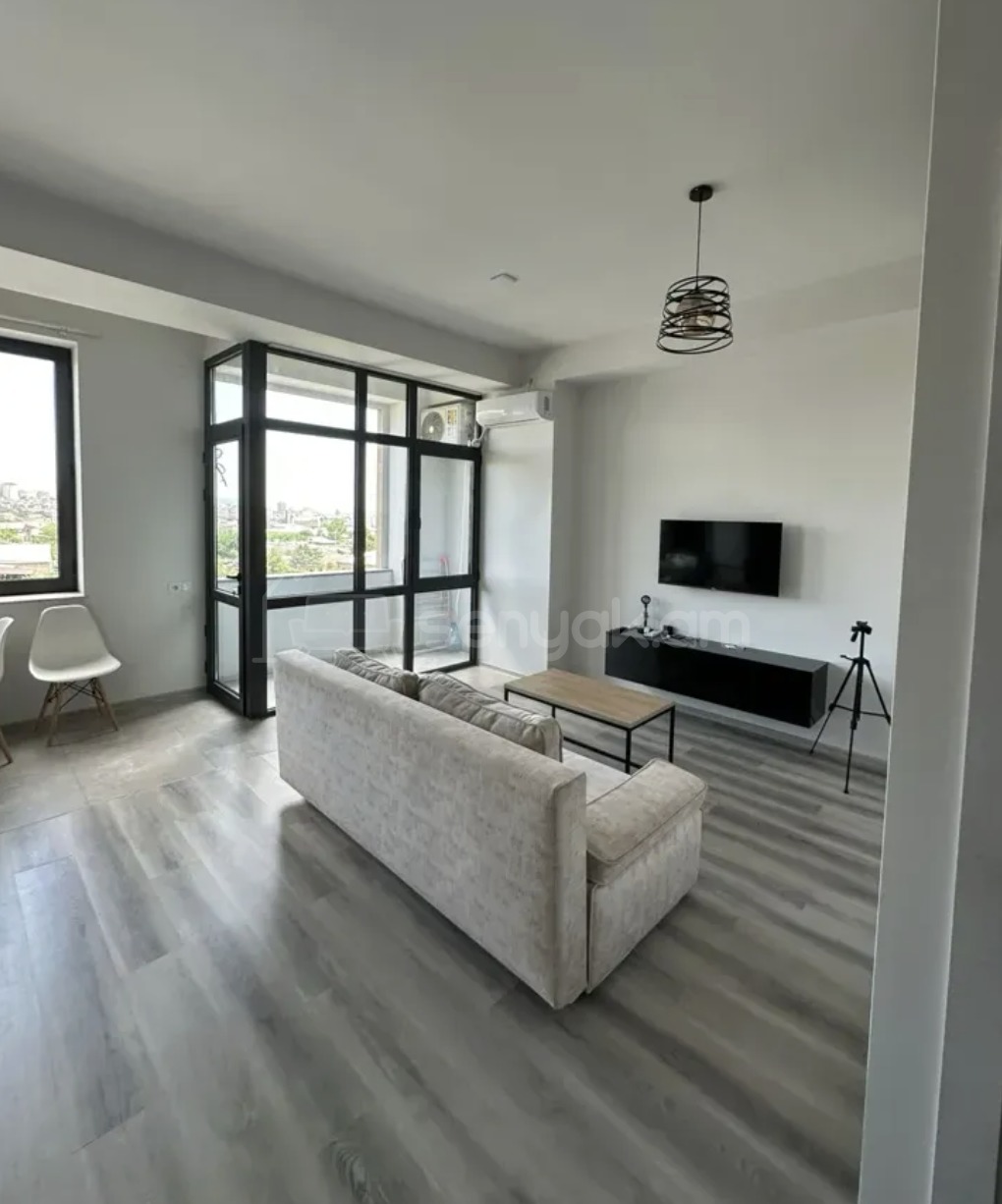 2 Սենյականոց Բնակարան Նորակառույցում, 42քմ, 4/16 հարկ, Դիզայներական Վերանորոգված, Կահավորված