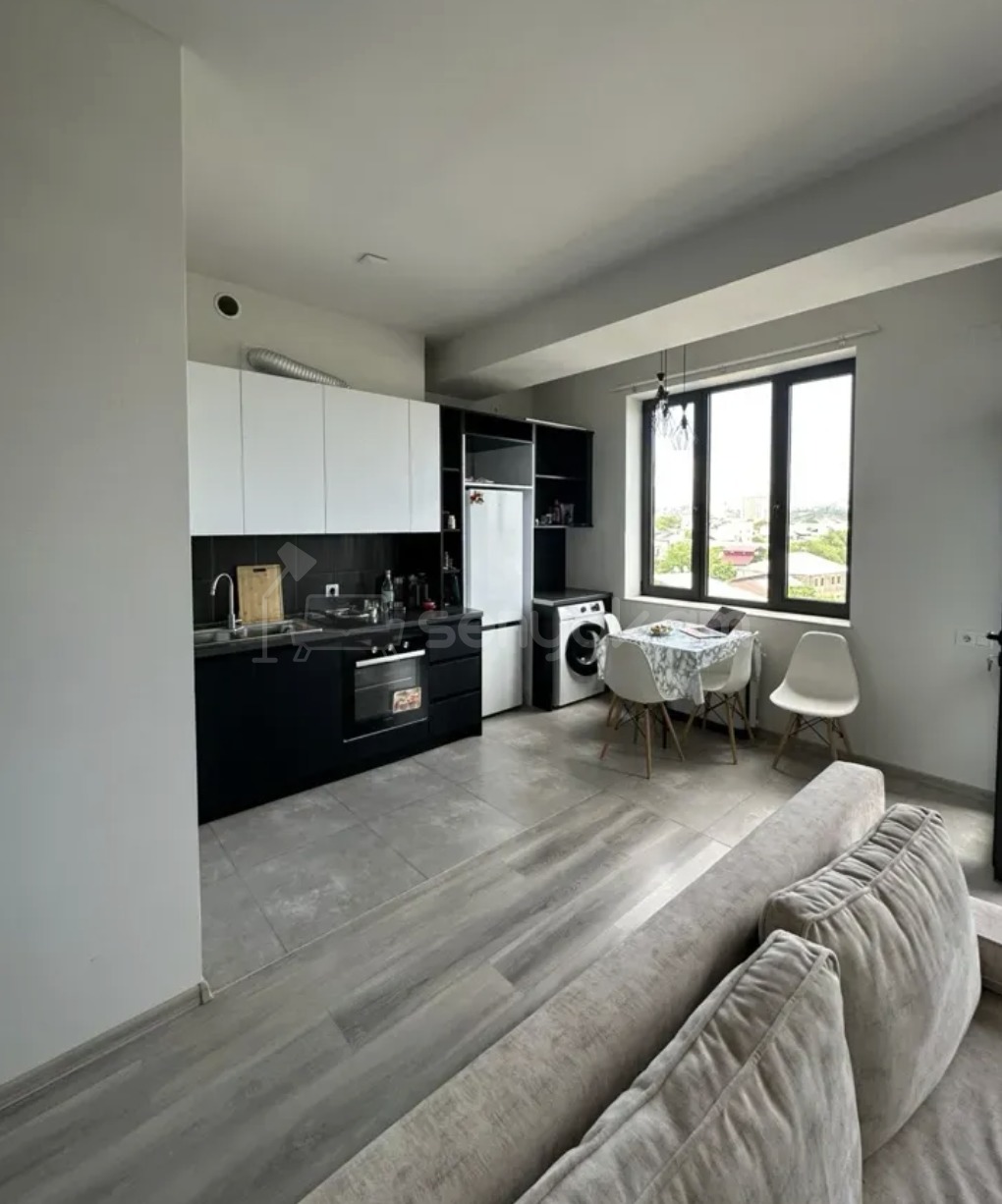 2 Սենյականոց Բնակարան Նորակառույցում, 42քմ, 4/16 հարկ, Դիզայներական Վերանորոգված, Կահավորված