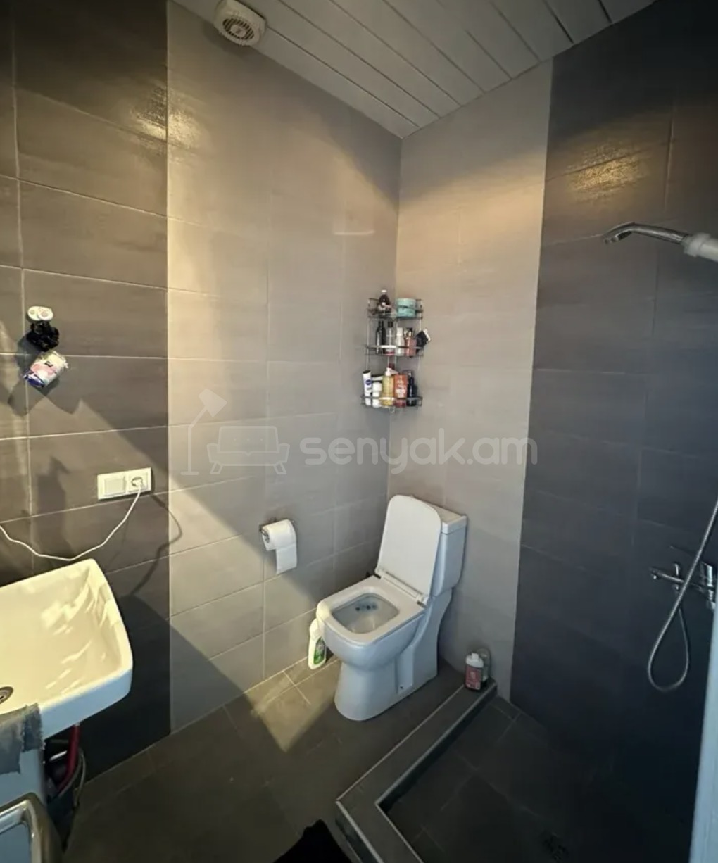 2 Սենյականոց Բնակարան Նորակառույցում, 42քմ, 4/16 հարկ, Դիզայներական Վերանորոգված, Կահավորված