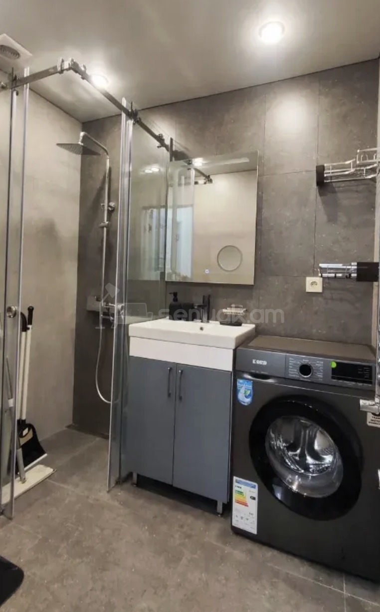 2 Սենյականոց Բնակարան Նորակառույցում, 50քմ, 3/8 հարկ, Դիզայներական Վերանորոգված, Կահավորված