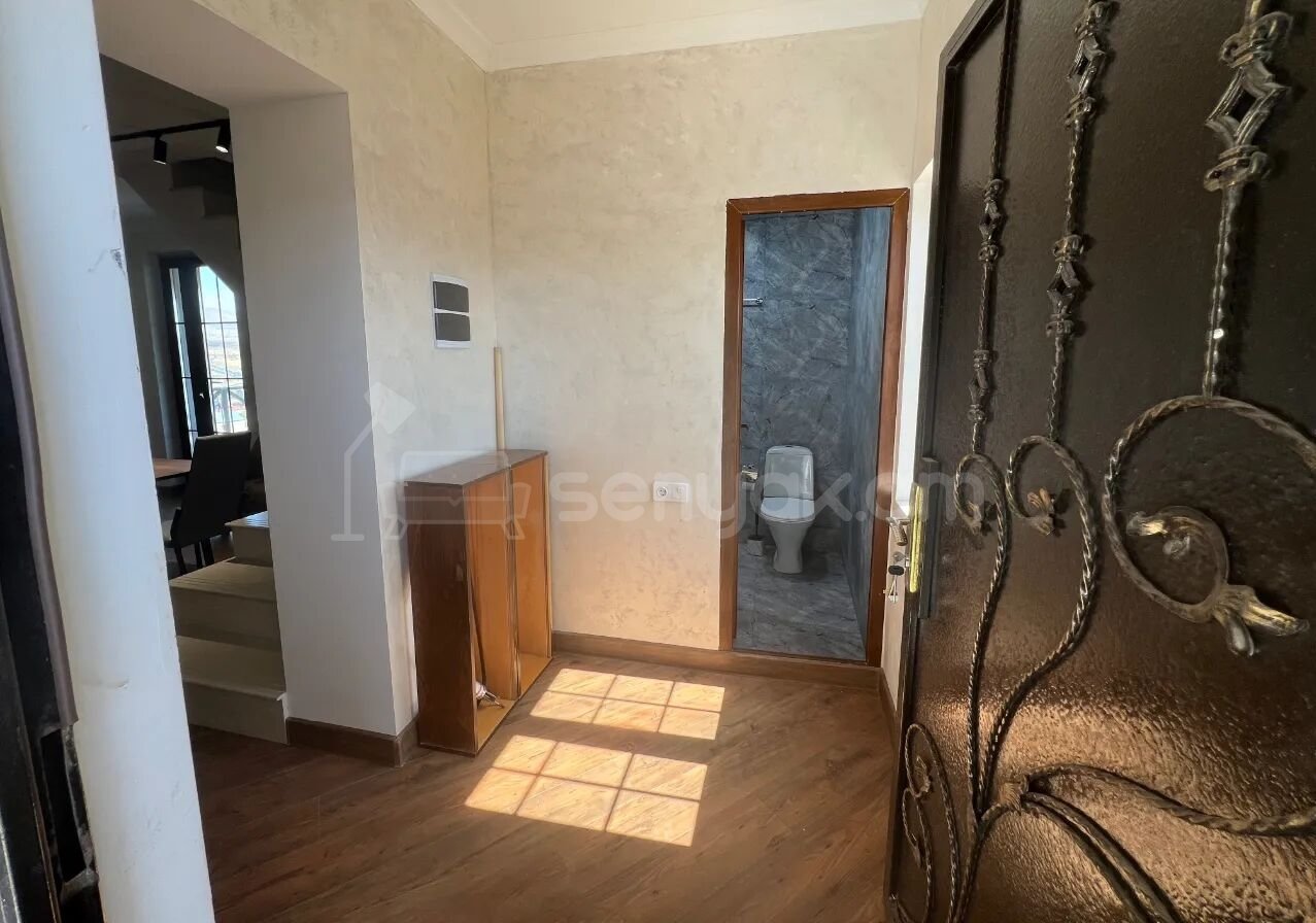 3 Սենյականոց Սեփական Տուն, 230քմ, Կապիտալ Վերանորոգված, Ավտոտնակով