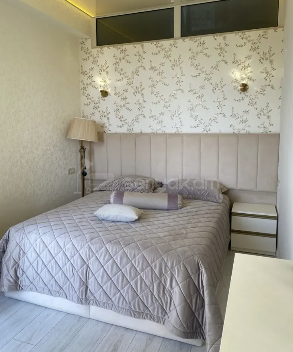 3 Սենյականոց Բնակարան Նորակառույցում, 74քմ, 14/18 հարկ, Դիզայներական Վերանորոգված, Կահավորված