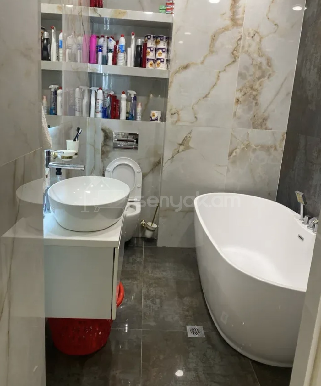 3 Սենյականոց Բնակարան Նորակառույցում, 74քմ, 14/18 հարկ, Դիզայներական Վերանորոգված, Կահավորված