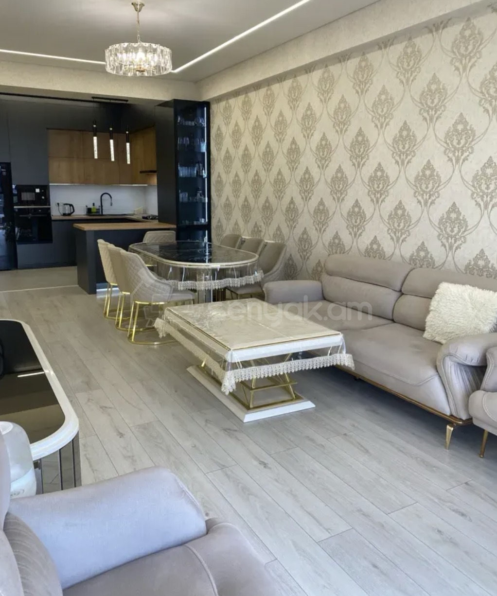 3 Սենյականոց Բնակարան Նորակառույցում, 74քմ, 14/18 հարկ, Դիզայներական Վերանորոգված, Կահավորված