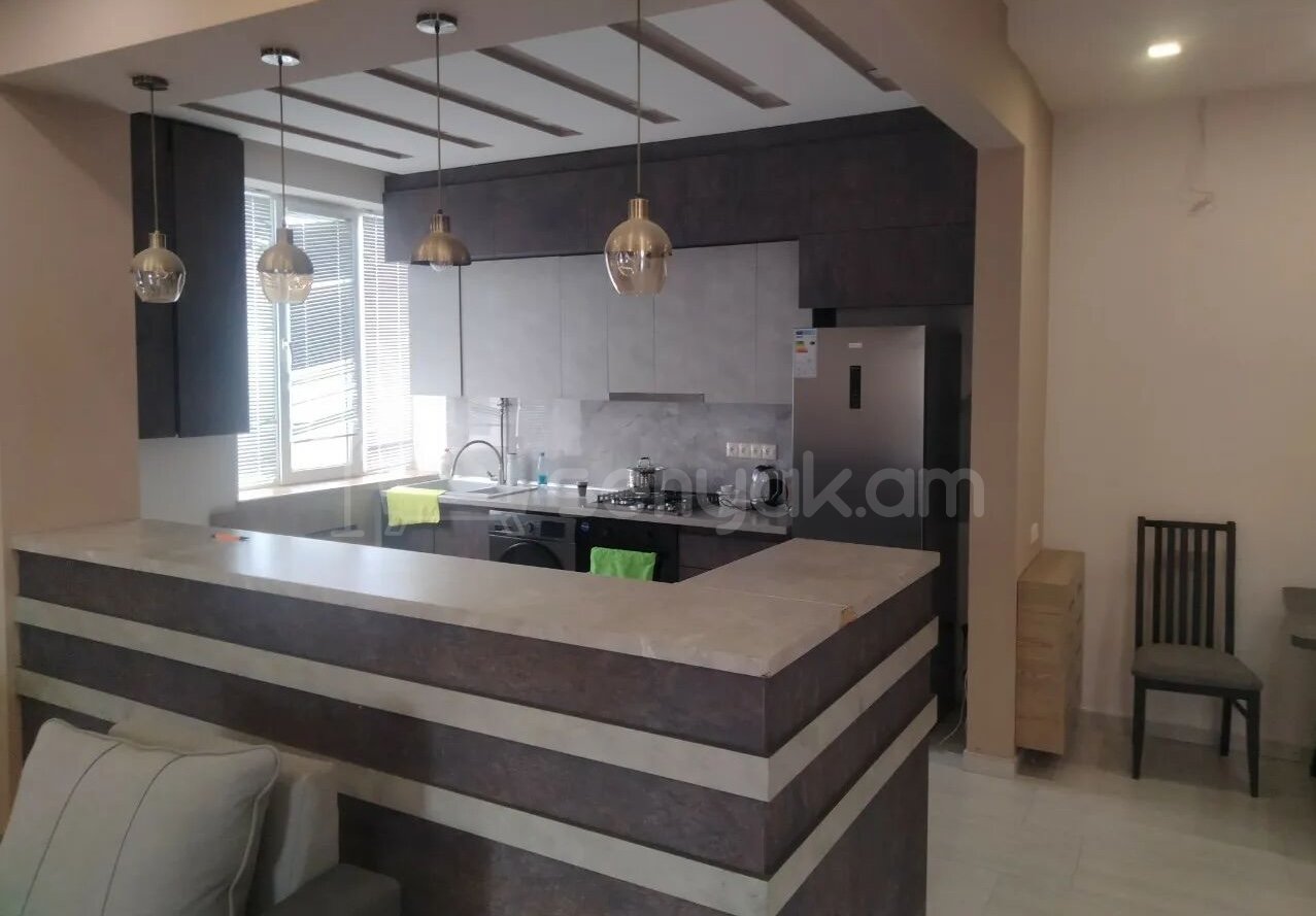 4 Սենյականոց Բնակարան, 103քմ, 4/4 հարկ, Կապիտալ Վերանորոգված