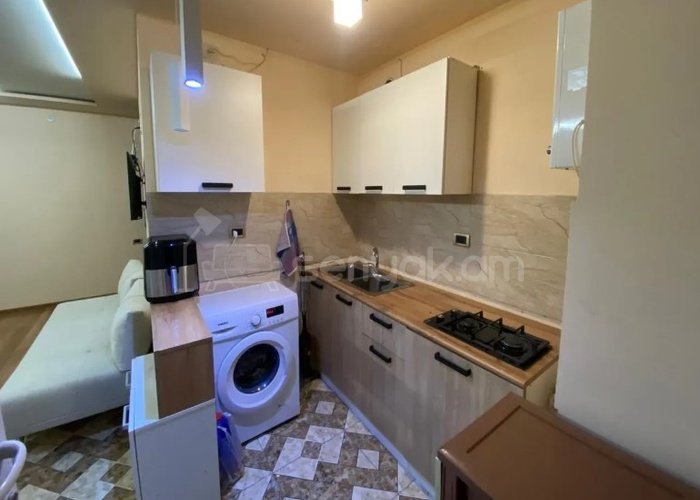 2 Սենյականոց Բնակարան Քարե Շենքում, 45քմ, 2/4 հարկ, Կապիտալ Վերանորոգված, Կահավորված, Արևկող