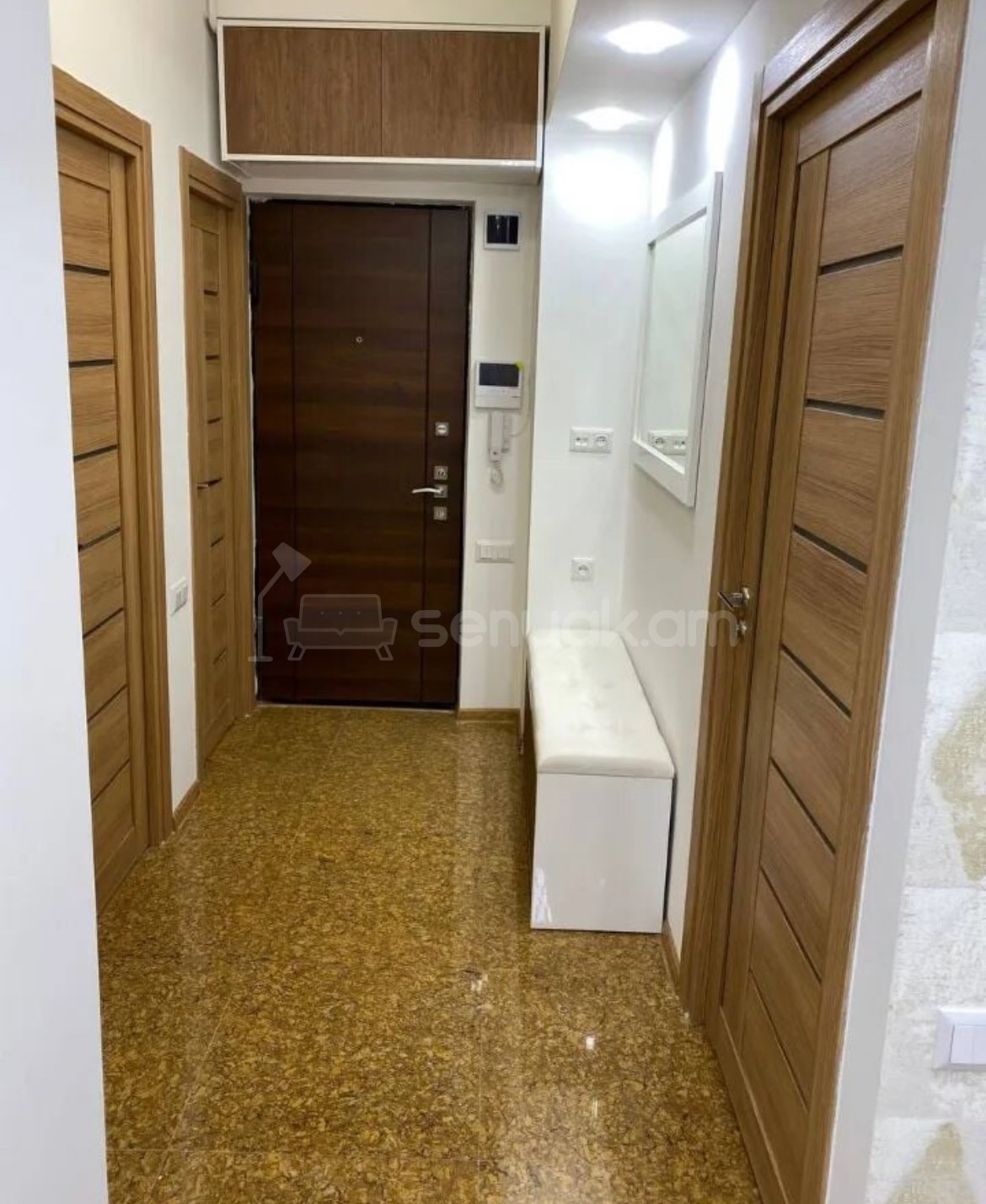 2 Սենյականոց Բնակարան, 50քմ, 9/10 հարկ, Կապիտալ Վերանորոգված, Կահավորված, Արևկող