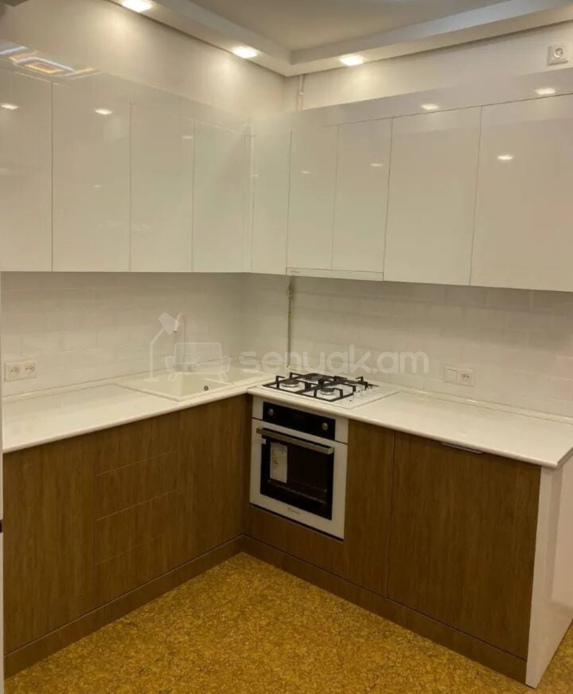 2 Սենյականոց Բնակարան, 50քմ, 9/10 հարկ, Կապիտալ Վերանորոգված, Կահավորված, Արևկող