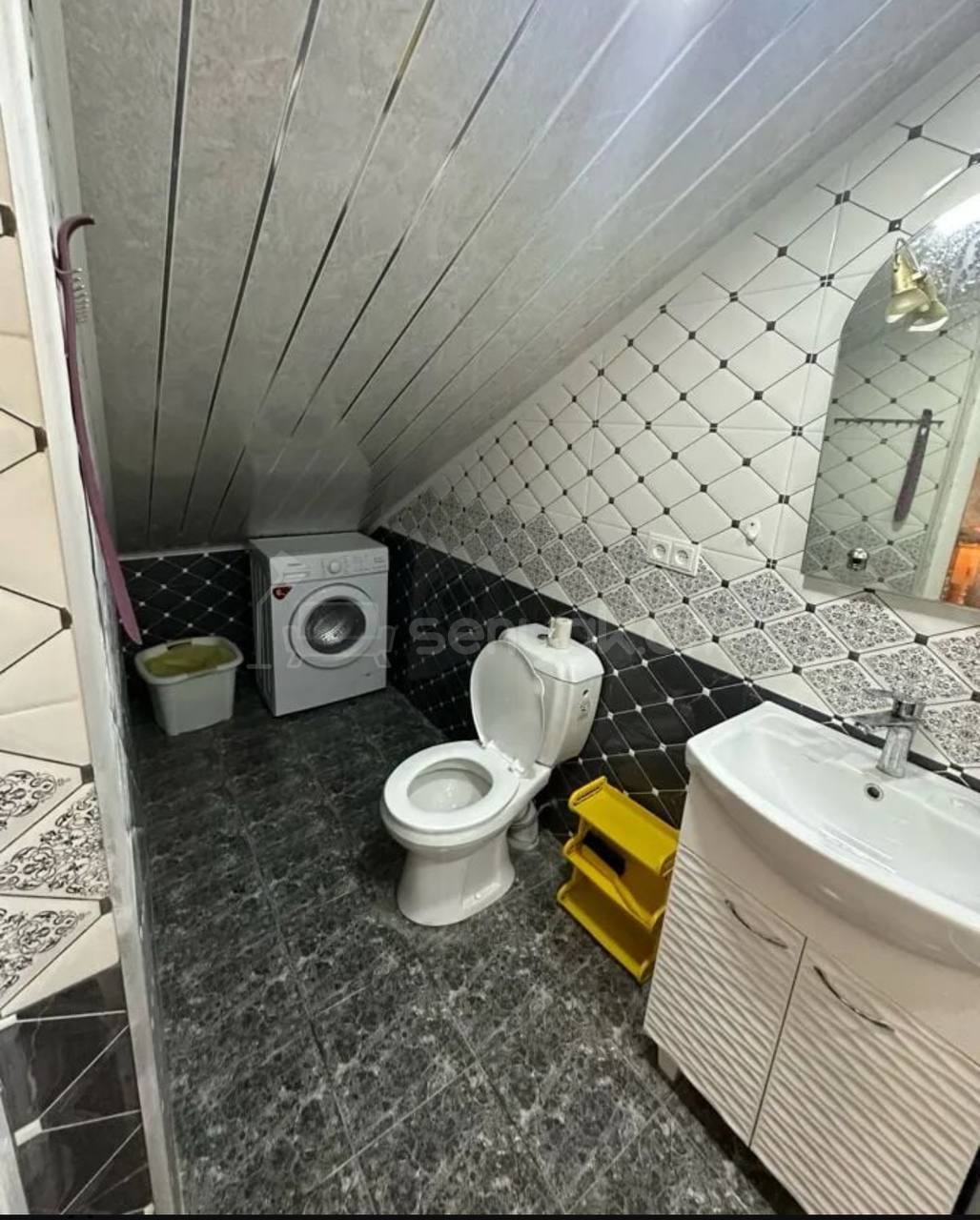 2 Սենյականոց Բնակարան Քարե Շենքում, 48քմ, 2/2 հարկ, Կապիտալ Վերանորոգված, Կահավորված, Արևկող